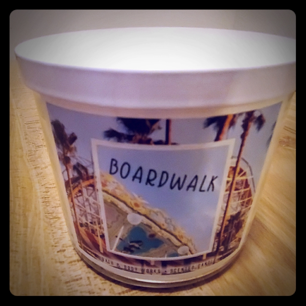 Bath and Body Works 3 Wick Candle